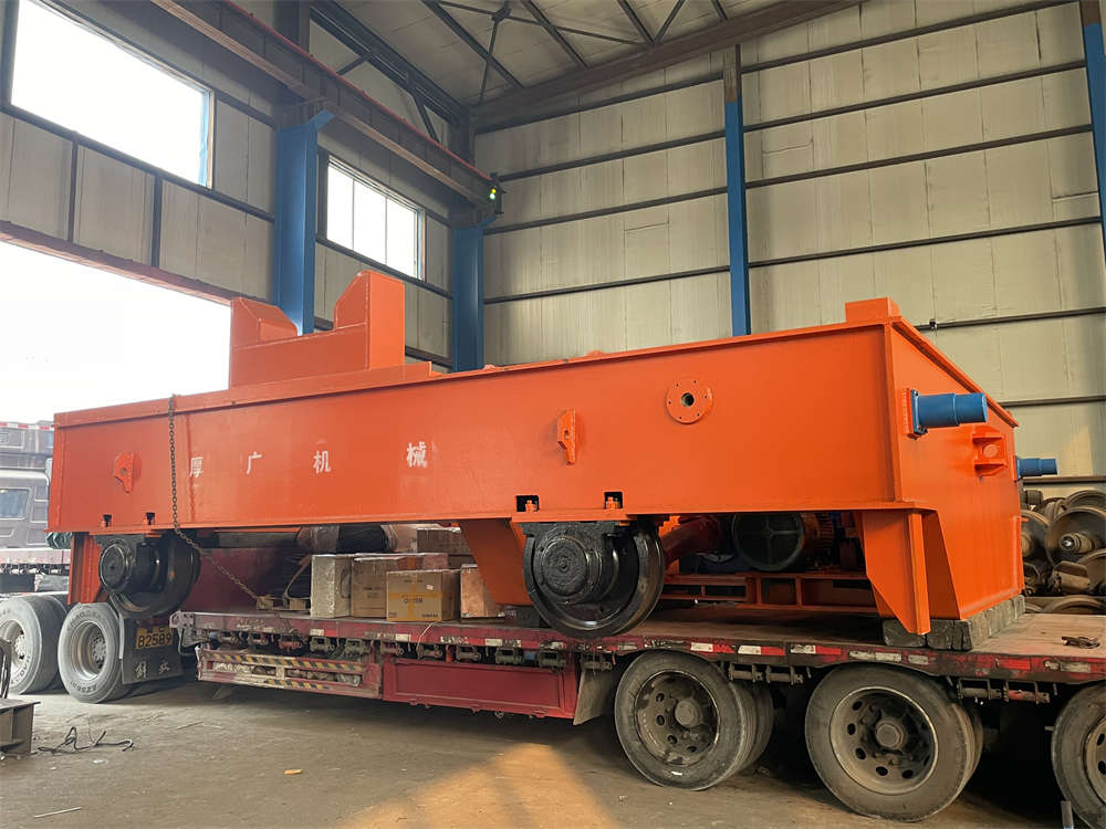 單驅(qū)動鋼包車